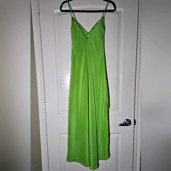 David Meister Lime Green 100% Silk Dress - Picture 2 of 5